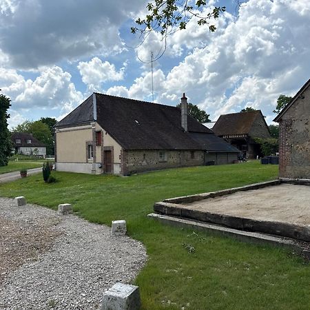 Gîte à la ferme de Sainte Radegonde Lanneray Extérieur photo